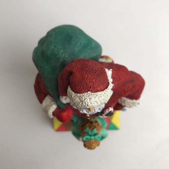 Pipka Reflections of Christmas Yes, Virginia There is a Santa 11323 Figurine - Picture 5 of 15